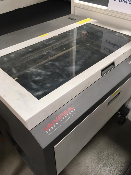 lasercutter_klein.jpeg lasercutter_klein.jpeg