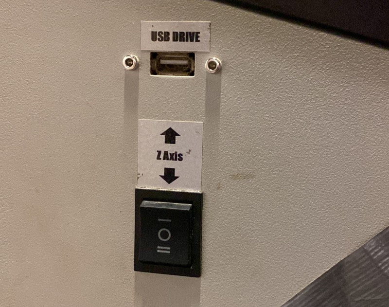 lasercutter_zachse_verstellen.jpg lasercutter_zachse_verstellen.jpg